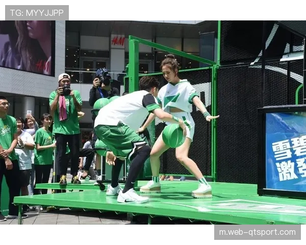 女生打篮球视频走红网络，飒爽英姿引热议