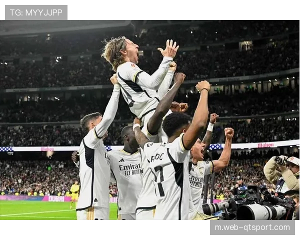 皇马想以免签方式签中卫，延续阿拉巴和吕迪格的成功模式