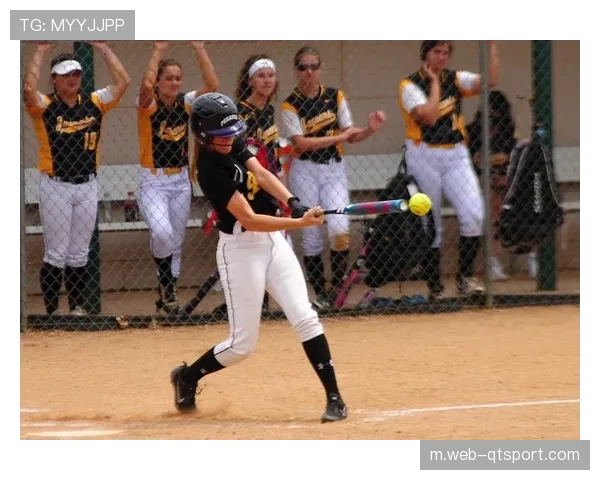 Logan Martin凭借720 Double Barspin在半决赛展现极高动作规格